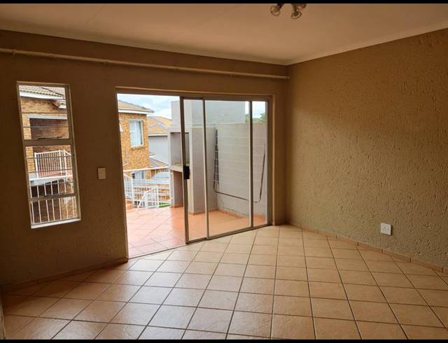 2 BEDROOM APARTMENT FOR SALE IN GROBLERPARK EXT